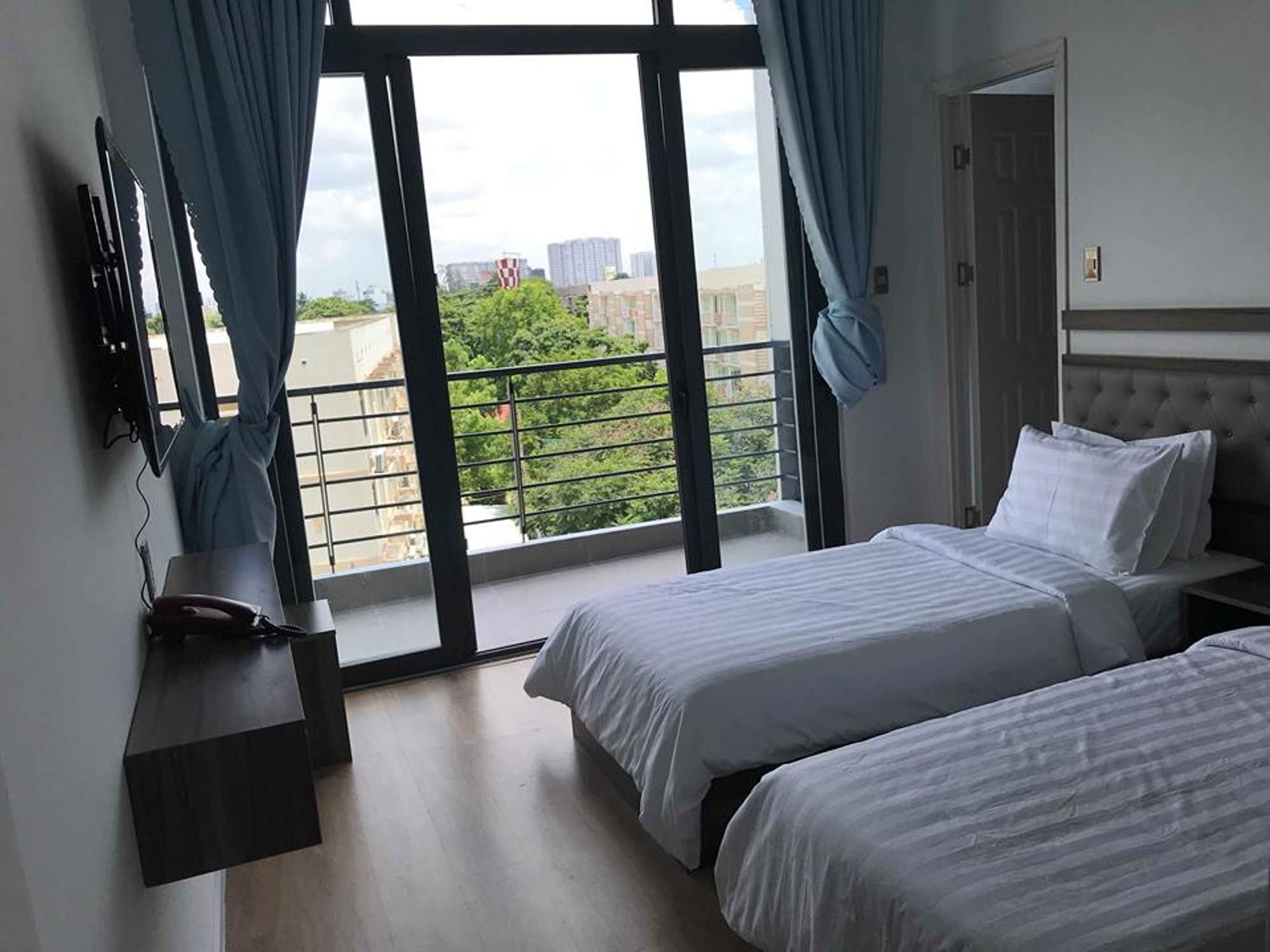 Winston Hotel Хошимін Екстер'єр фото